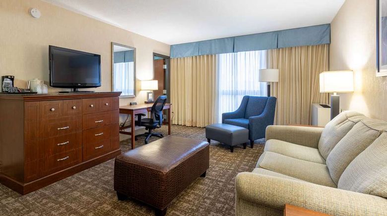 <b>Pear Tree Inn St Louis Nr Union Station Room</b>. Images powered by <a href="https://iceportal.shijigroup.com/" title="IcePortal" target="_blank">IcePortal</a>.