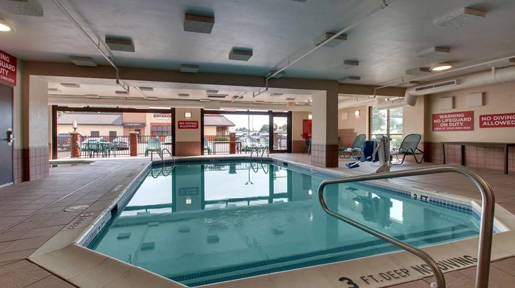 Drury Inn & Suites Bowling Green Pool