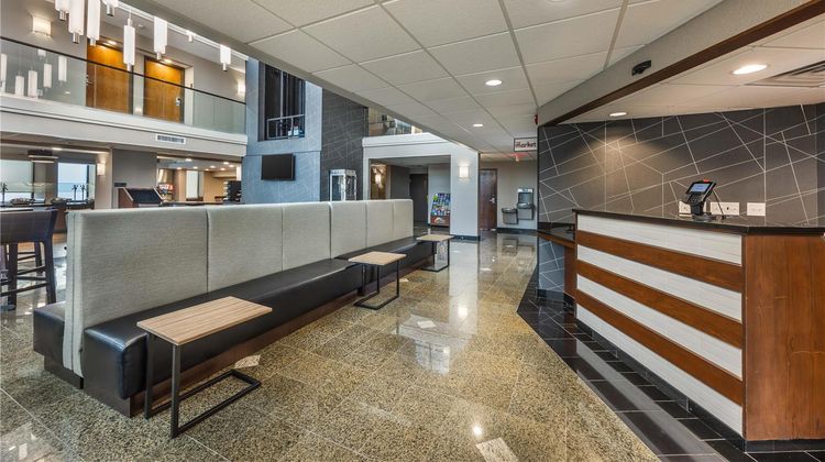 Drury Inn & Suites Springfield, MO Lobby