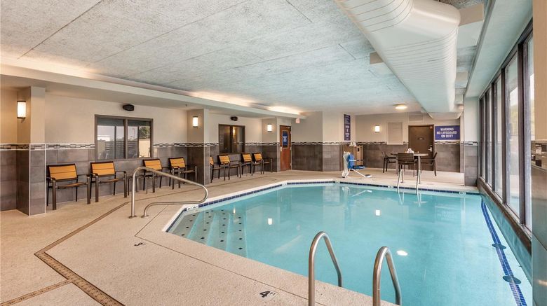 <b>Drury Inn & Suites Springfield, MO Pool</b>. Images powered by <a href="https://iceportal.shijigroup.com/" title="IcePortal" target="_blank">IcePortal</a>.