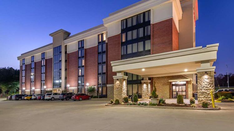 Drury Inn & Suites Atlanta Airport Exterior