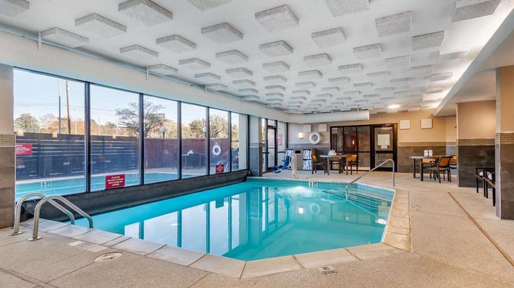 Drury Inn & Suites Atlanta Airport Pool