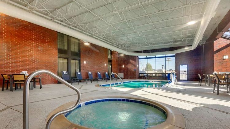 Drury Inn Paducah Pool