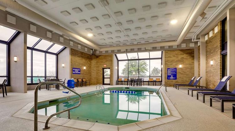Drury Inn & Suites Cape Girardeau Pool
