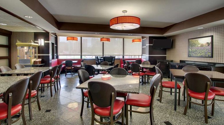 <b>Drury Inn & Suites Houston Galleria Restaurant</b>. Images powered by <a href="https://iceportal.shijigroup.com/" title="IcePortal" target="_blank">IcePortal</a>.