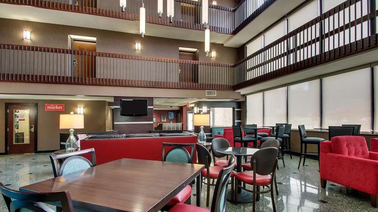 <b>Drury Inn & Suites Houston Galleria Lobby</b>. Images powered by <a href="https://iceportal.shijigroup.com/" title="IcePortal" target="_blank">IcePortal</a>.