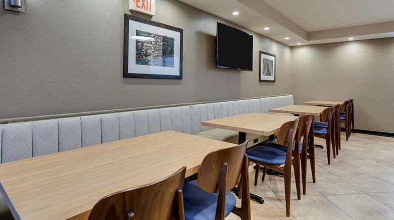 <b>Drury Inn & Suites St Louis St Peters Restaurant</b>. Images powered by <a href="https://iceportal.shijigroup.com/" title="IcePortal" target="_blank">IcePortal</a>.