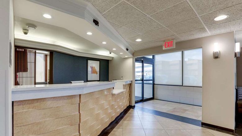 <b>Drury Inn & Suites St Louis St Peters Lobby</b>. Images powered by <a href="https://iceportal.shijigroup.com/" title="IcePortal" target="_blank">IcePortal</a>.