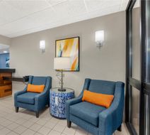 Pear Tree Inn Cape Girardeau West Lobby