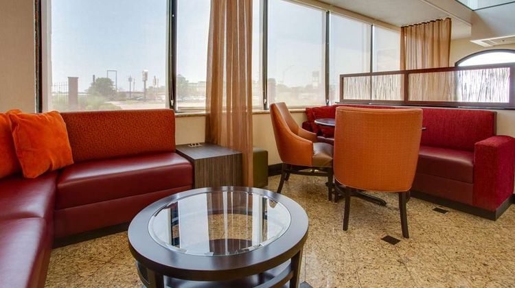 Drury Inn & Suites Terre Haute Lobby