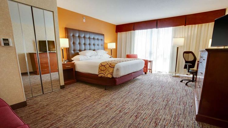 Drury Inn & Suites Terre Haute Room