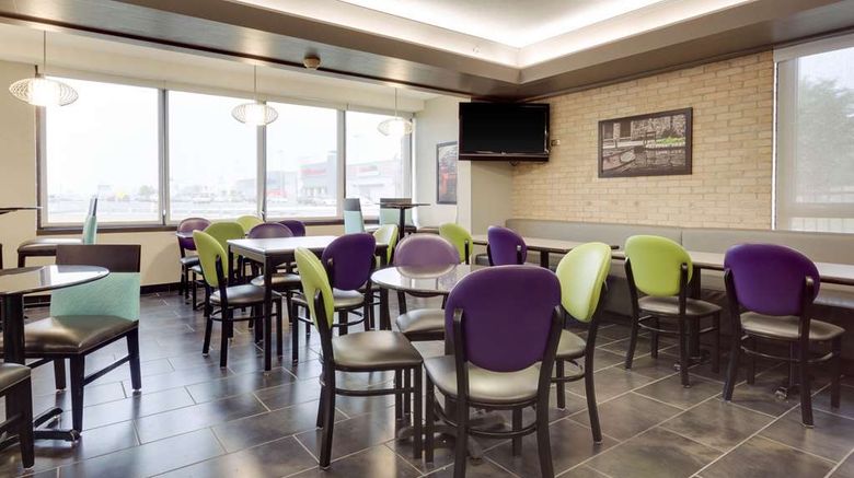 <b>Drury Inn & Suites San Antonio Northeast Restaurant</b>. Images powered by <a href="https://iceportal.shijigroup.com/" title="IcePortal" target="_blank">IcePortal</a>.