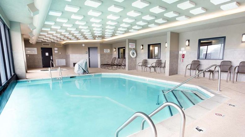 <b>Drury Inn & Suites Kansas City Airport Pool</b>. Images powered by <a href="https://iceportal.shijigroup.com/" title="IcePortal" target="_blank">IcePortal</a>.