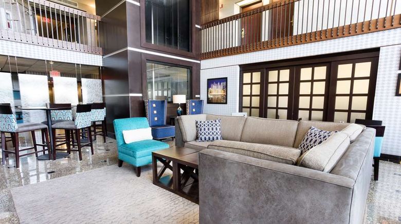 <b>Drury Inn & Suites Kansas City Airport Lobby</b>. Images powered by <a href="https://iceportal.shijigroup.com/" title="IcePortal" target="_blank">IcePortal</a>.