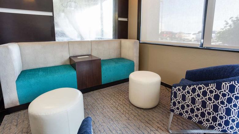 <b>Drury Inn & Suites Kansas City Airport Lobby</b>. Images powered by <a href="https://iceportal.shijigroup.com/" title="IcePortal" target="_blank">IcePortal</a>.