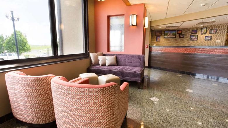 <b>Drury Inn & Suites Jackson, MO Lobby</b>. Images powered by <a href="https://iceportal.shijigroup.com/" title="IcePortal" target="_blank">IcePortal</a>.