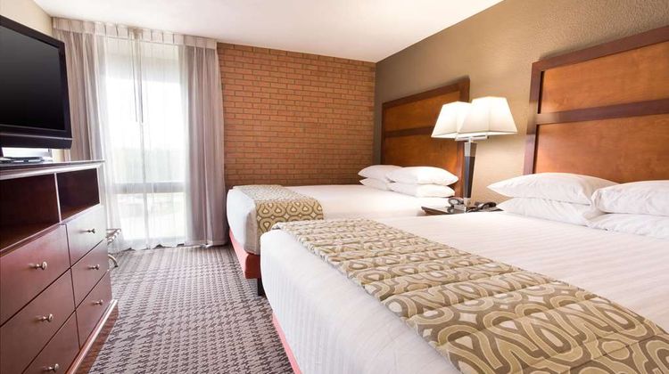 Drury Inn & Suites Jackson, MO Room