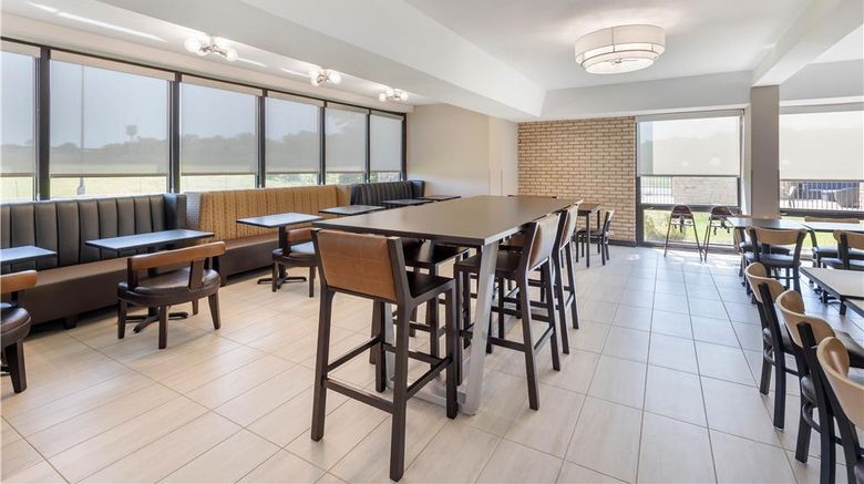 <b>Drury Inn & Suites Paducah Restaurant</b>. Images powered by <a href="https://iceportal.shijigroup.com/" title="IcePortal" target="_blank">IcePortal</a>.