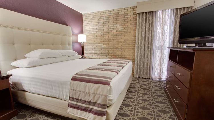 Drury Plaza Hotel San Antonio Airport Room