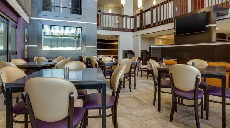<b>Drury Inn & Suites KC Overland Park Restaurant</b>. Images powered by <a href="https://iceportal.shijigroup.com/" title="IcePortal" target="_blank">IcePortal</a>.
