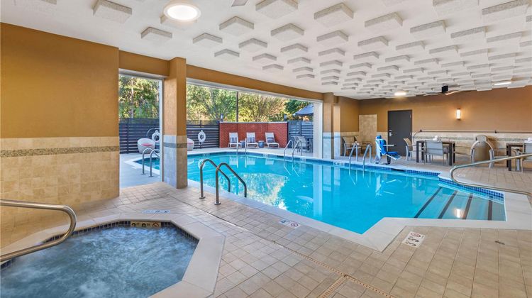 Drury Inn & Suites Birmingham Grandview Pool