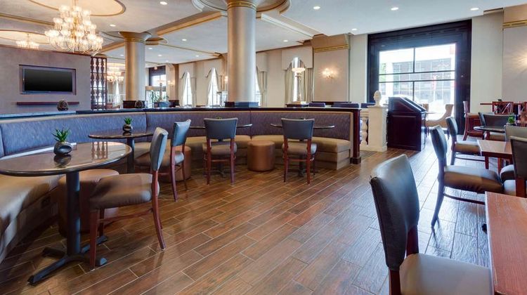 Drury Plaza Hotel St Louis at the Arch Restaurant