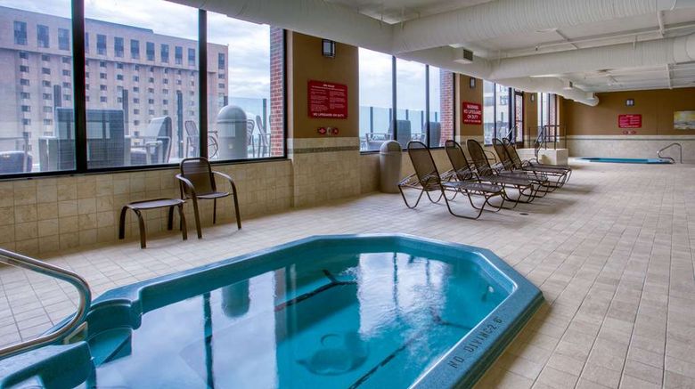 <b>Drury Plaza Hotel St Louis at the Arch Pool</b>. Images powered by <a href="https://iceportal.shijigroup.com/" title="IcePortal" target="_blank">IcePortal</a>.