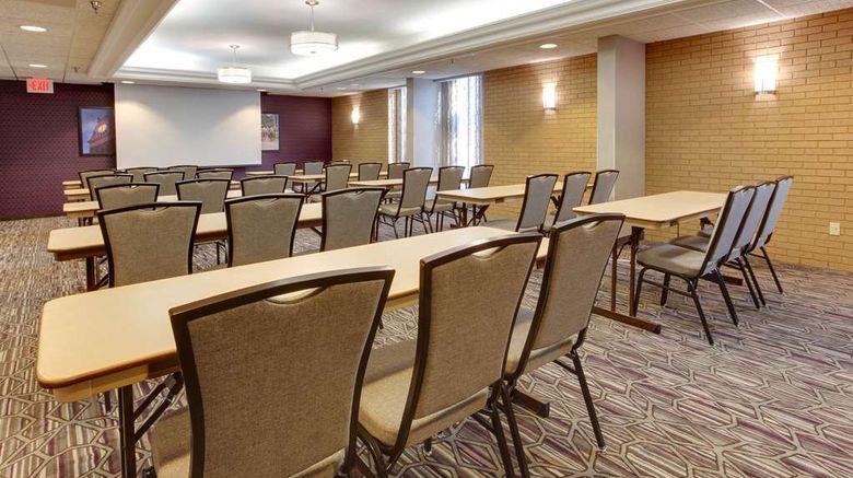 <b>Drury Inn & Suites Louisville East Meeting</b>. Images powered by <a href="https://iceportal.shijigroup.com/" title="IcePortal" target="_blank">IcePortal</a>.