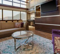 Drury Inn & Suites Louisville East Lobby