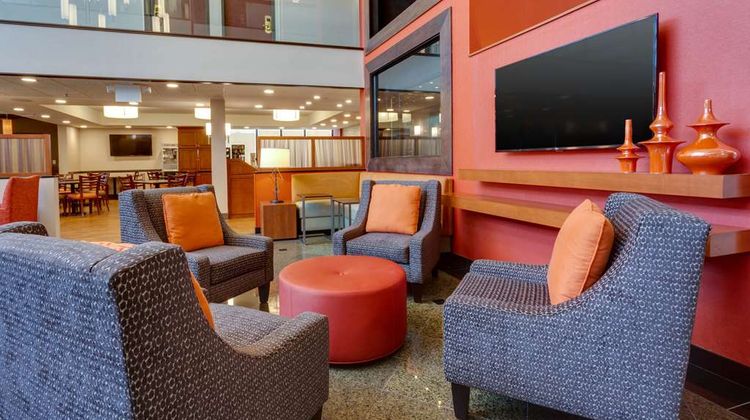 Drury Inn & Suites Memphis Southaven Lobby