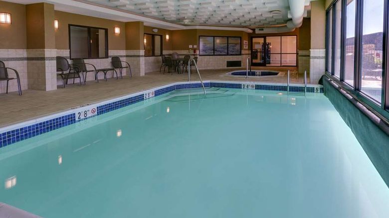 <b>Drury Inn & Suites Memphis Southaven Pool</b>. Images powered by <a href="https://iceportal.shijigroup.com/" title="IcePortal" target="_blank">IcePortal</a>.