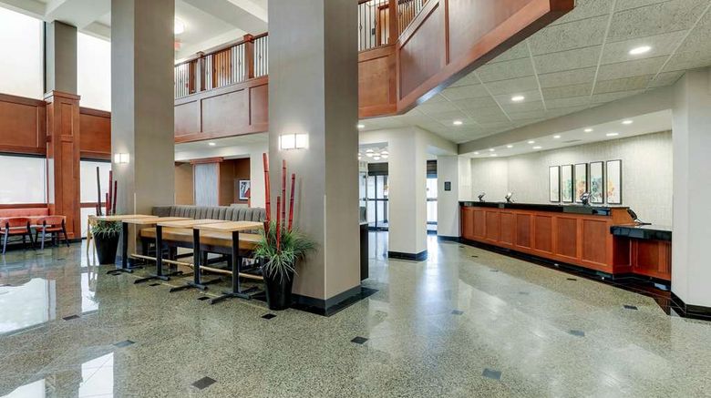 <b>Drury Inn & Suites Birmingham Lakeshore Lobby</b>. Images powered by <a href="https://iceportal.shijigroup.com/" title="IcePortal" target="_blank">IcePortal</a>.