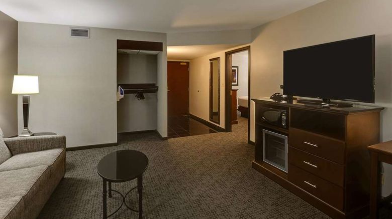 <b>Drury Inn & Suites Columbus Dublin Room</b>. Images powered by <a href="https://iceportal.shijigroup.com/" title="IcePortal" target="_blank">IcePortal</a>.