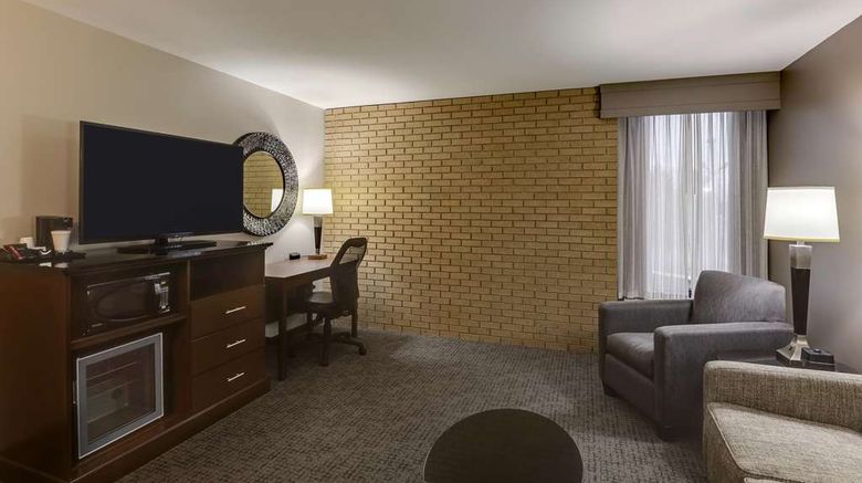 <b>Drury Inn & Suites Columbus Dublin Room</b>. Images powered by <a href="https://iceportal.shijigroup.com/" title="IcePortal" target="_blank">IcePortal</a>.