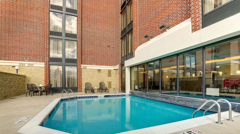 <b>Drury Inn & Suites Columbus Dublin Pool</b>. Images powered by <a href="https://iceportal.shijigroup.com/" title="IcePortal" target="_blank">IcePortal</a>.