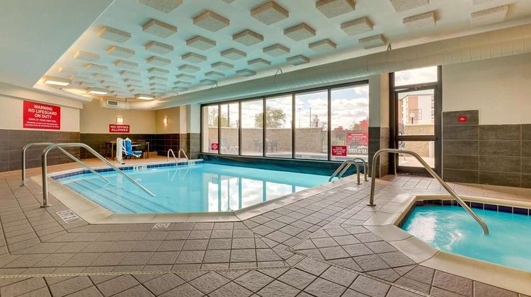Drury Inn & Suites Columbus Dublin Pool