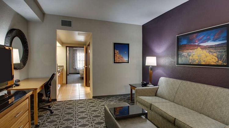 Drury Inn & Suites Albuquerque North Suite