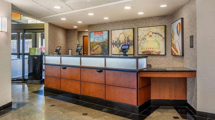 Drury Inn & Suites St Louis Southwest Lobby