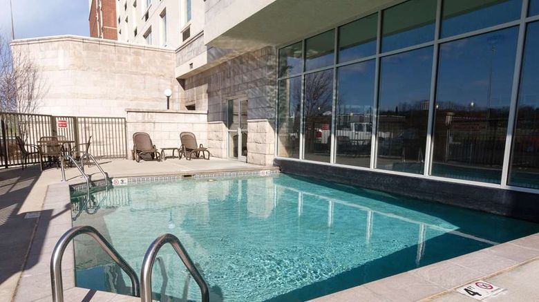 <b>Drury Inn & Suites Cincinnati Pool</b>. Images powered by <a href="https://iceportal.shijigroup.com/" title="IcePortal" target="_blank">IcePortal</a>.
