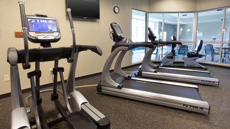 <b>Drury Inn & Suites Cincinnati Health</b>. Images powered by <a href="https://iceportal.shijigroup.com/" title="IcePortal" target="_blank">IcePortal</a>.