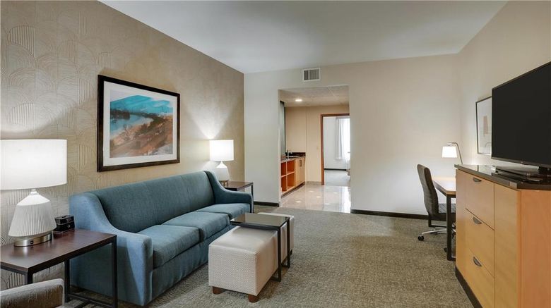 <b>Drury Inn & Suites Montgomery Room</b>. Images powered by <a href="https://iceportal.shijigroup.com/" title="IcePortal" target="_blank">IcePortal</a>.