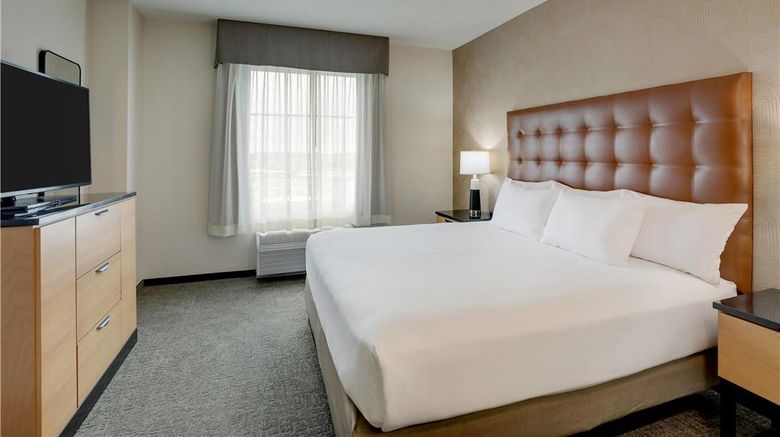 <b>Drury Inn & Suites Montgomery Room</b>. Images powered by <a href="https://iceportal.shijigroup.com/" title="IcePortal" target="_blank">IcePortal</a>.