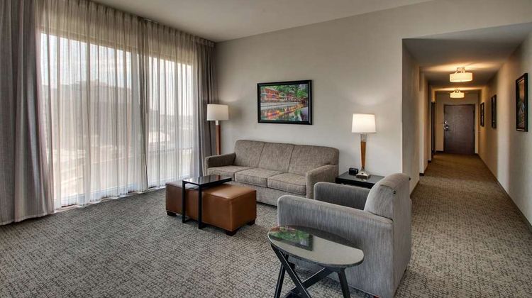 Drury Plaza San Antonio Riverwalk Room