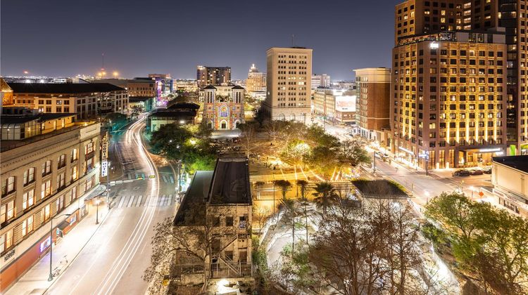 Drury Plaza San Antonio Riverwalk Exterior