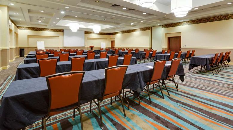 <b>Drury Inn & Suites Greenville Meeting</b>. Images powered by <a href="https://iceportal.shijigroup.com/" title="IcePortal" target="_blank">IcePortal</a>.