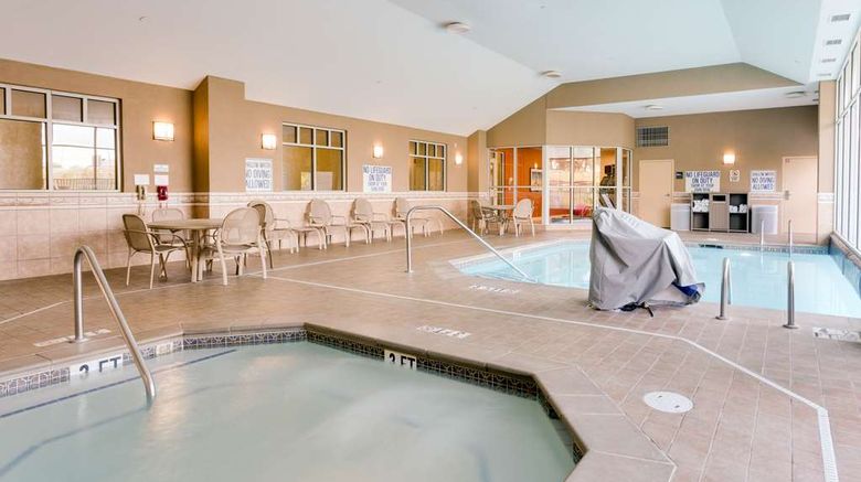 <b>Drury Inn & Suites Greenville Pool</b>. Images powered by <a href="https://iceportal.shijigroup.com/" title="IcePortal" target="_blank">IcePortal</a>.