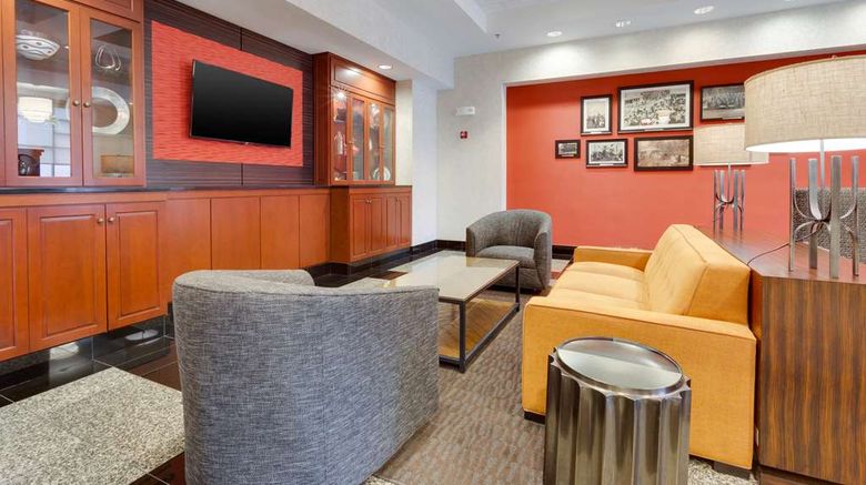 <b>Drury Inn & Suites St Louis O'Fallon IL Lobby</b>. Images powered by <a href="https://iceportal.shijigroup.com/" title="IcePortal" target="_blank">IcePortal</a>.