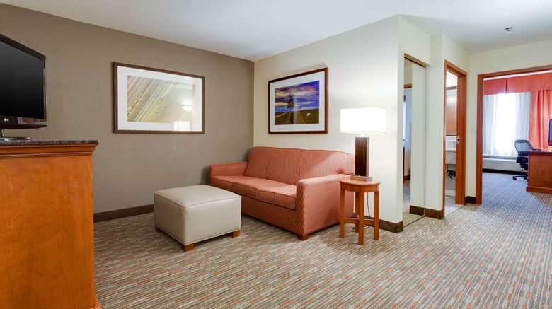 <b>Drury Inn & Suites St Louis O'Fallon IL Room</b>. Images powered by <a href="https://iceportal.shijigroup.com/" title="IcePortal" target="_blank">IcePortal</a>.
