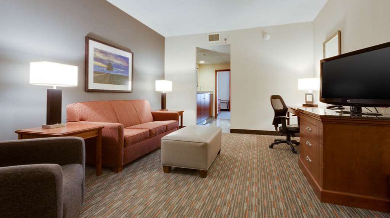 <b>Drury Inn & Suites St Louis O'Fallon IL Suite</b>. Images powered by <a href="https://iceportal.shijigroup.com/" title="IcePortal" target="_blank">IcePortal</a>.