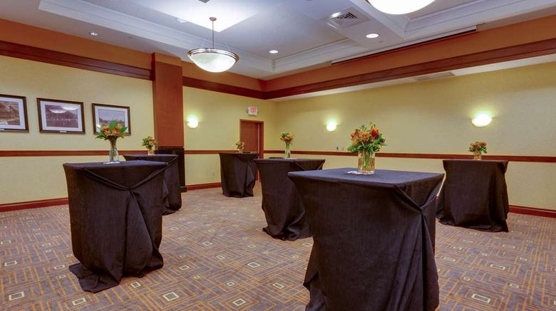 <b>Drury Inn & Suites St Louis Forest Park Meeting</b>. Images powered by <a href="https://iceportal.shijigroup.com/" title="IcePortal" target="_blank">IcePortal</a>.